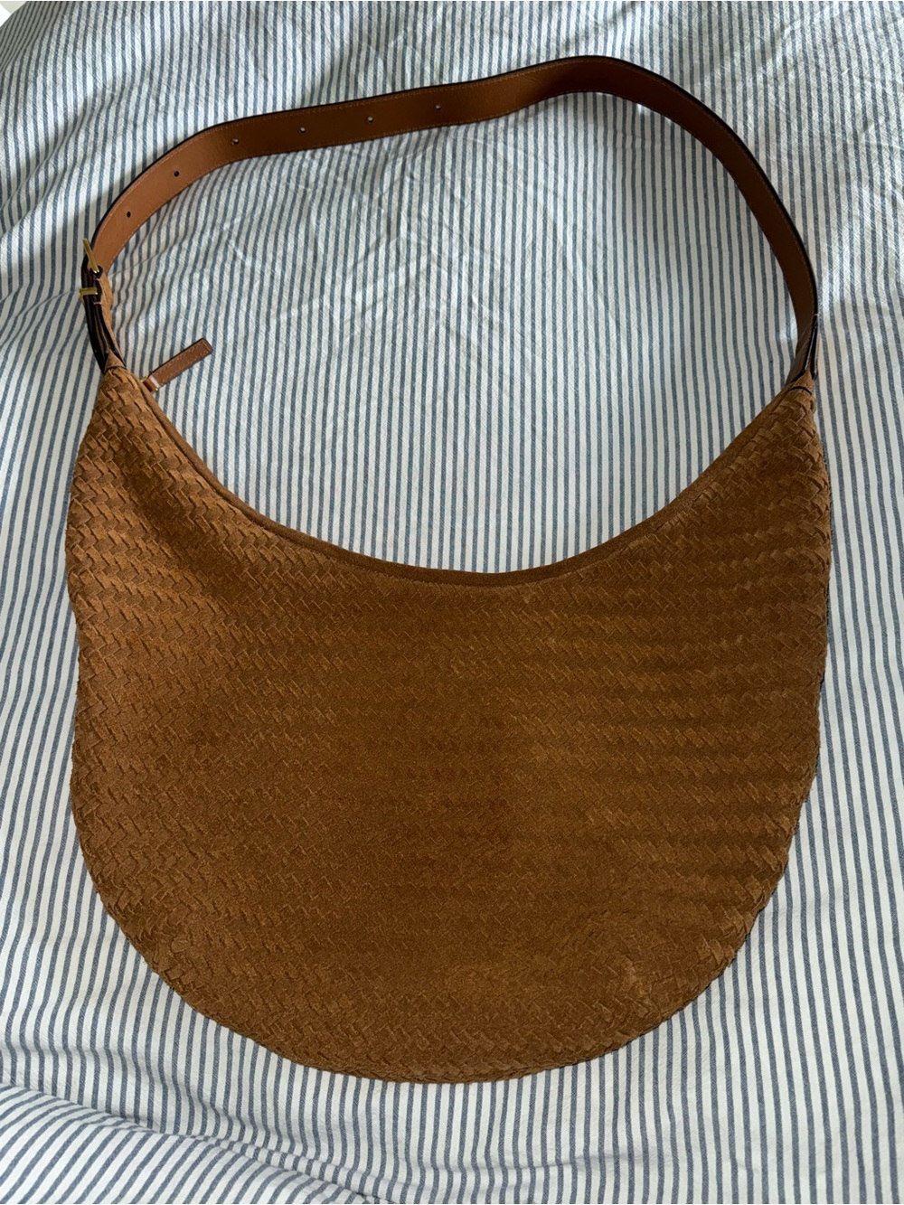 Madewell the Essential Curve Medium in Suede